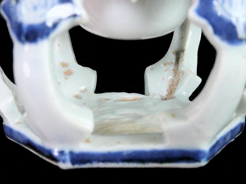 古伊万里　染付　壺型透かし 渦巻の図　六角　盃台　E471AS-CGm