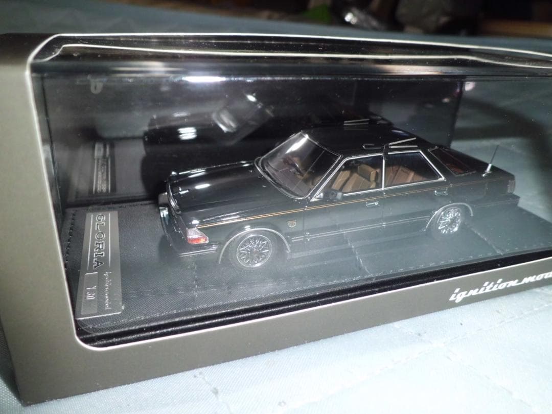 【現状品】1/43 イグニッションモデル グロリア Y30 4ドアHT VIP