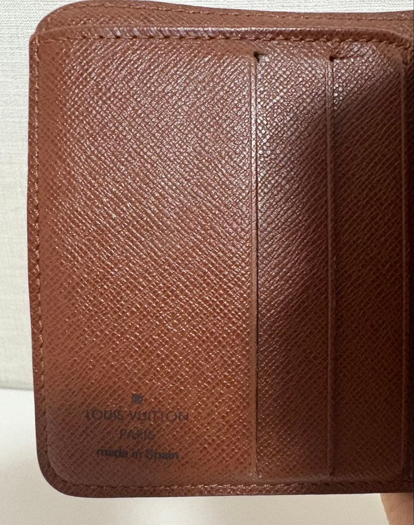 正規品 ルイヴィトン モノグラム 二つ折り財布 使用感あり 箱付