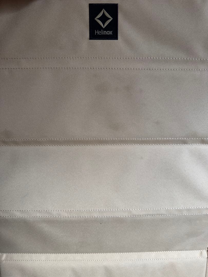Helinox 折りたたみ式テーブル ベージュ　タクティカルテーブルm