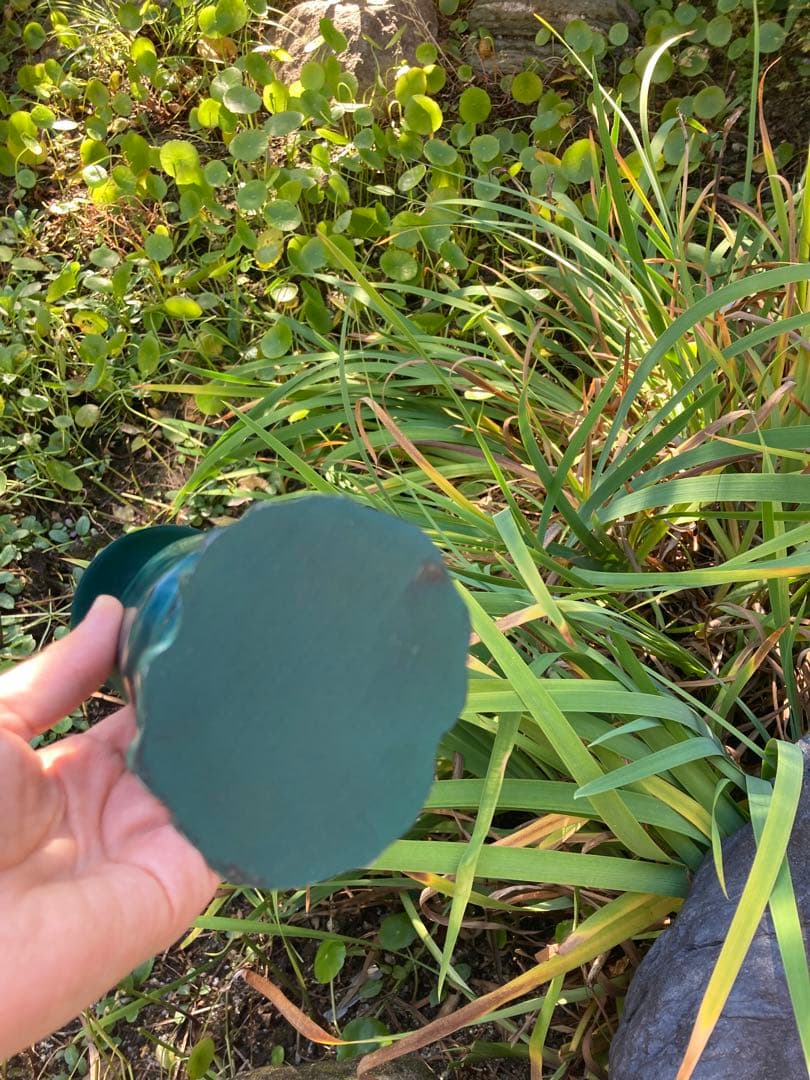 高岡銅器　仏像　親鸞聖人　青緑色の僧侶像