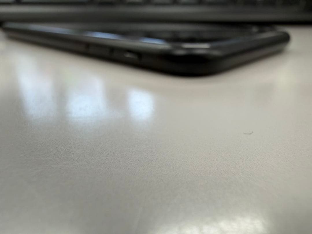 Apple iPhone SE 第2世代 本体 ブラックSIMフリー 状態良