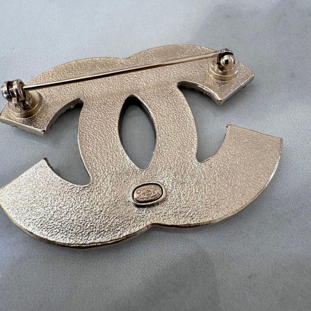 CHANEL CCロゴ ブローチ エジプト風