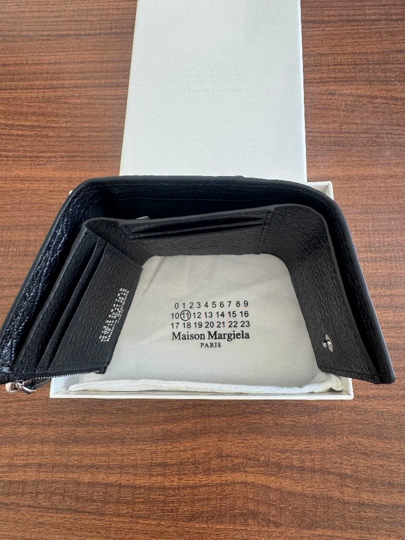 Maison Margiela ブラック三つ折り財布