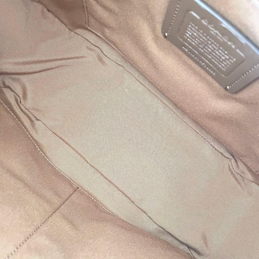 【新品】COACH ワンショルダーバッグ ホーボー ソフトレザー 肩掛け可能