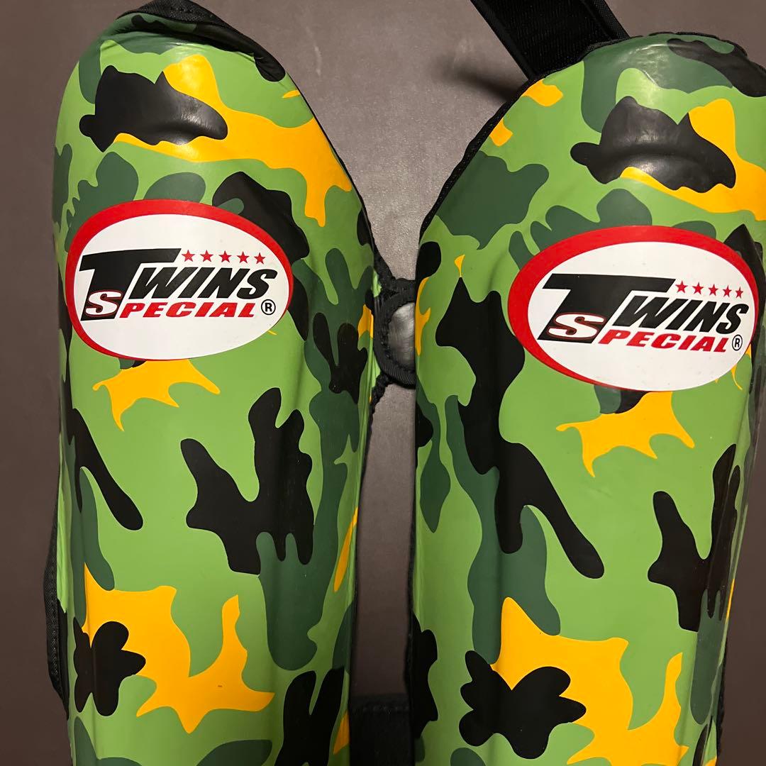 TWINS SPECIAL 膝プロテクター カモフラージュ L/R