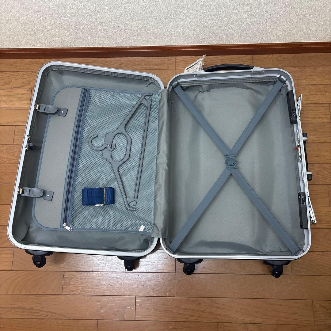 【送料無料】 ANAキャリーケース　キャスターバッグ　旅行　M サイズ　美品