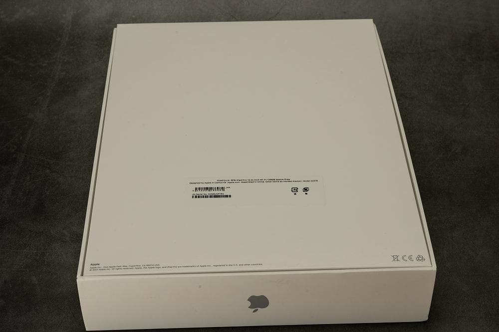 iPad Pro 12.9インチ Wi-Fi 128GB 第5世代