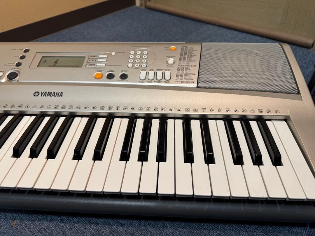 電子ピアノ　YAMAHA　PSR-313 電子キーボード
