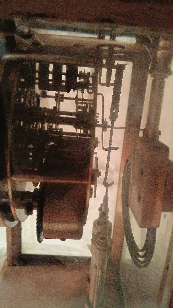 アンティーク ネジ巻式　振り子 置き時計