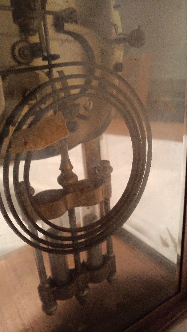 アンティーク ネジ巻式　振り子 置き時計