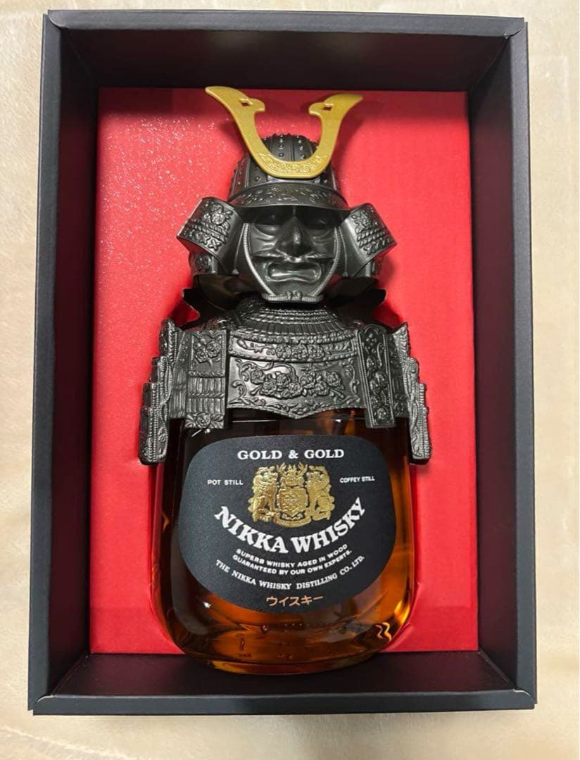 ニッカウイスキー　G&G 白瓶　兜 [最後の1本]