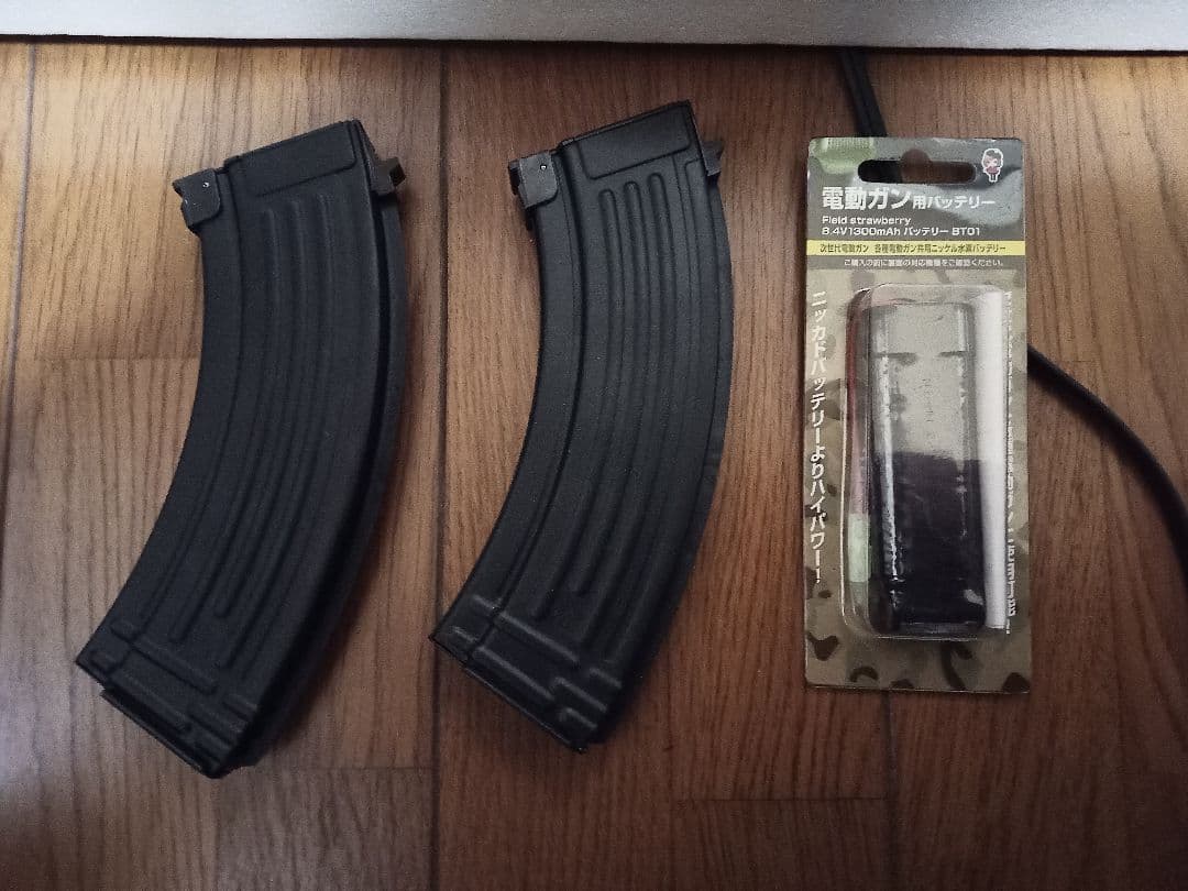 東京マルイ　電動ガン　AK47です　未使用品