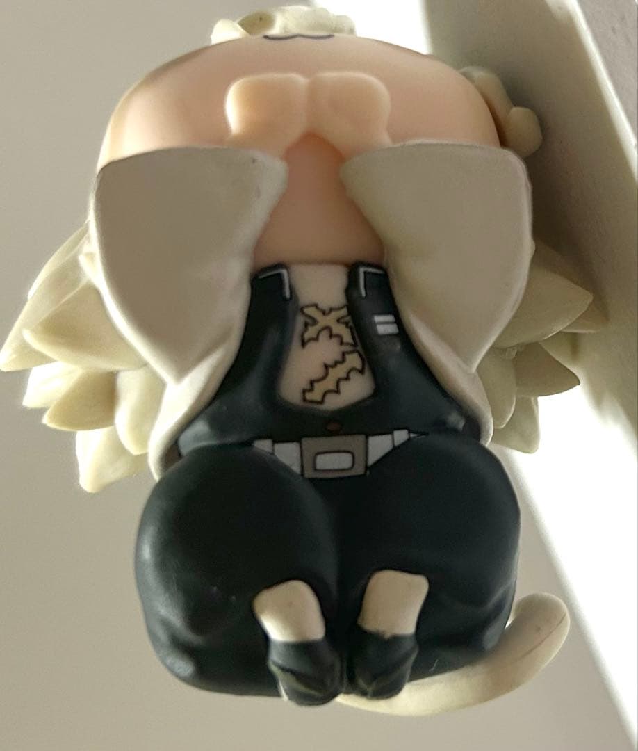 鬼滅の刃　不死川実弥　おひるねこ　つむりずむ　座るフィギュア実弥のみ　バラ売り可