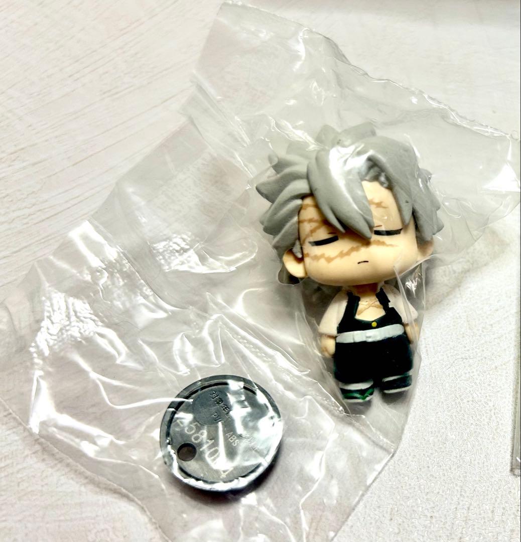鬼滅の刃　不死川実弥　おひるねこ　つむりずむ　座るフィギュア実弥のみ　バラ売り可