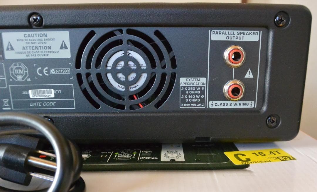 Behringer EUROPOWER PMP500 パワードミキサー