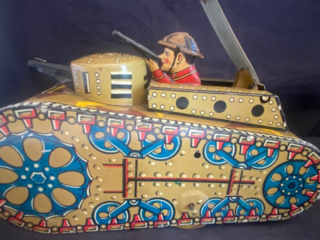 ⭐️ 希少品！ Marx toys 製 ゼンマイ式ブリキ戦車です。