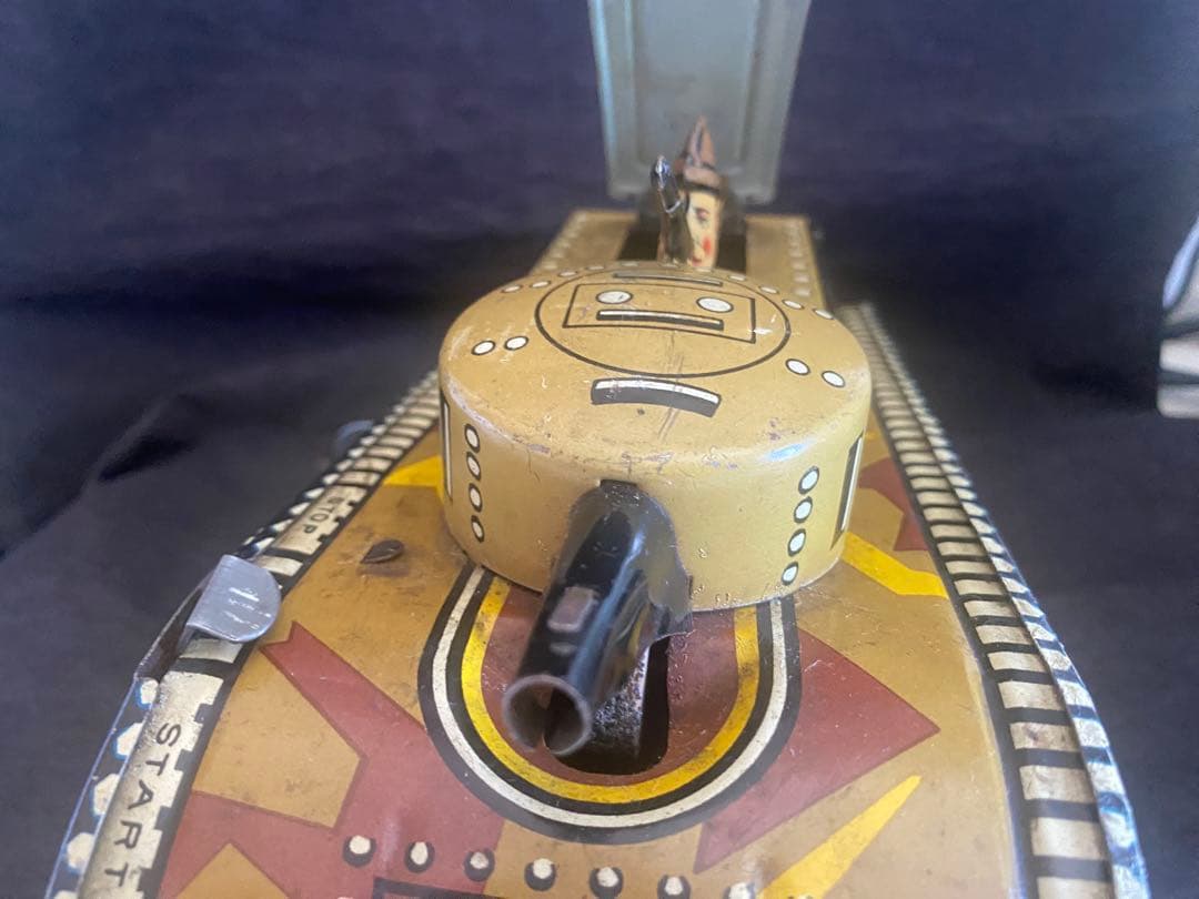 ⭐️ 希少品！ Marx toys 製 ゼンマイ式ブリキ戦車です。