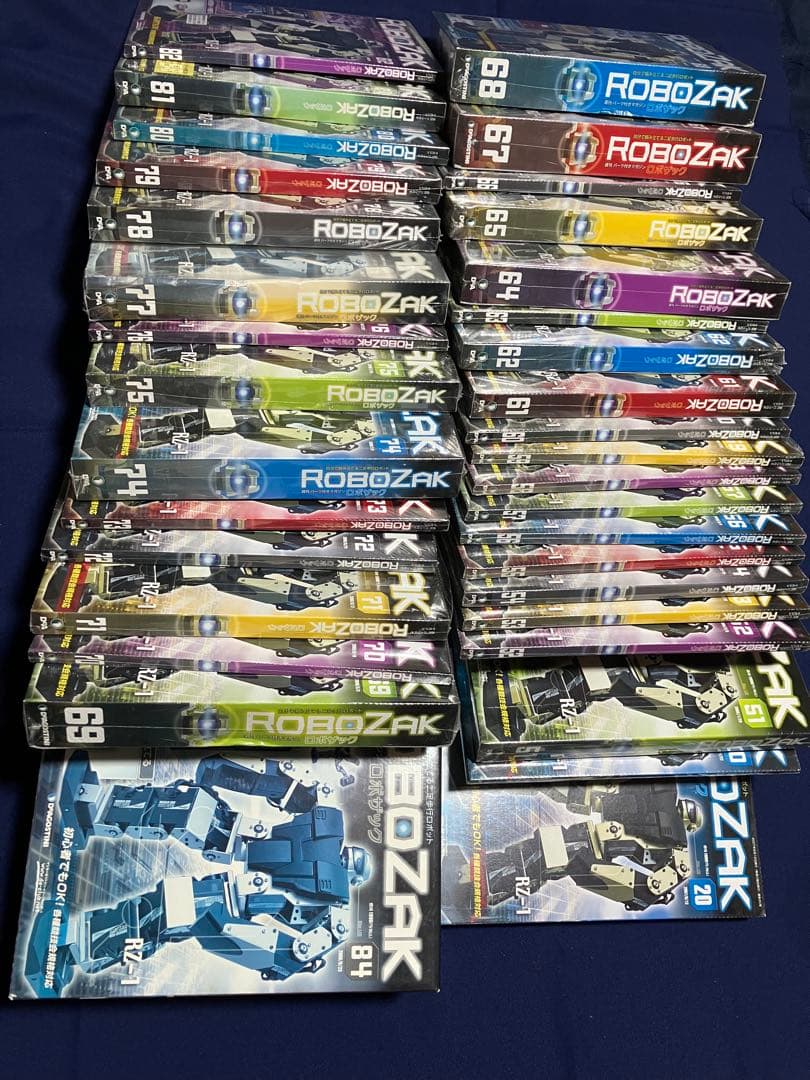 未開封 DeAGOSTINI 週刊 ロボザック 20・50〜82・84巻セット