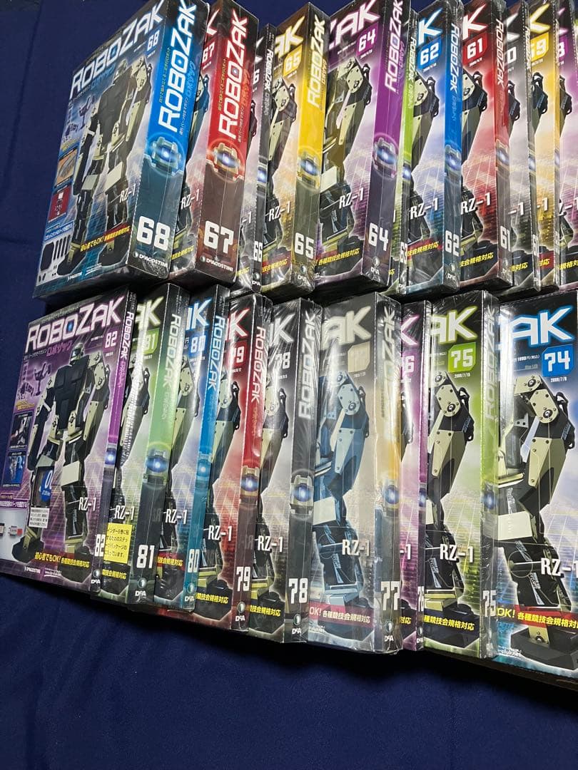 未開封 DeAGOSTINI 週刊 ロボザック 20・50〜82・84巻セット