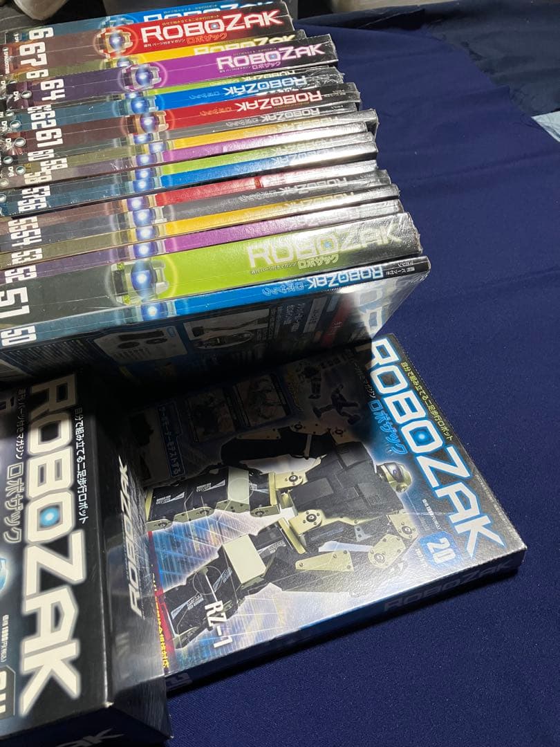 未開封 DeAGOSTINI 週刊 ロボザック 20・50〜82・84巻セット