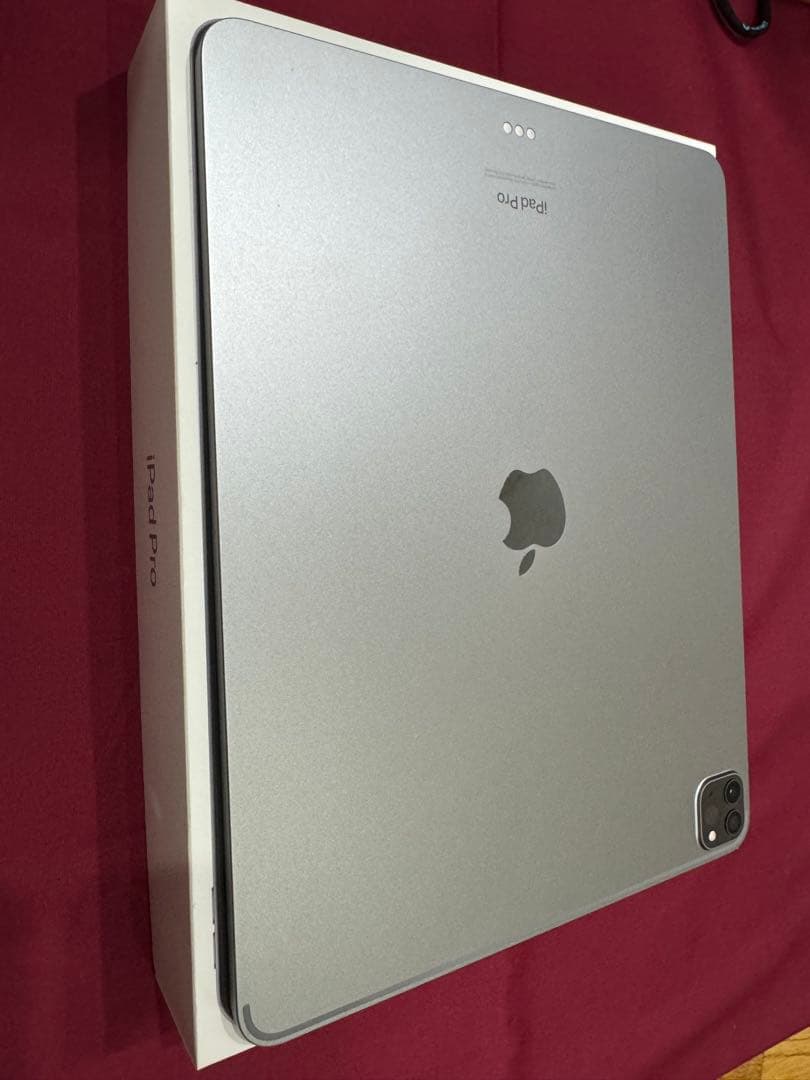 iPadPro12.9インチ(第6世代)1TB Wi-Fi クリアケース付き