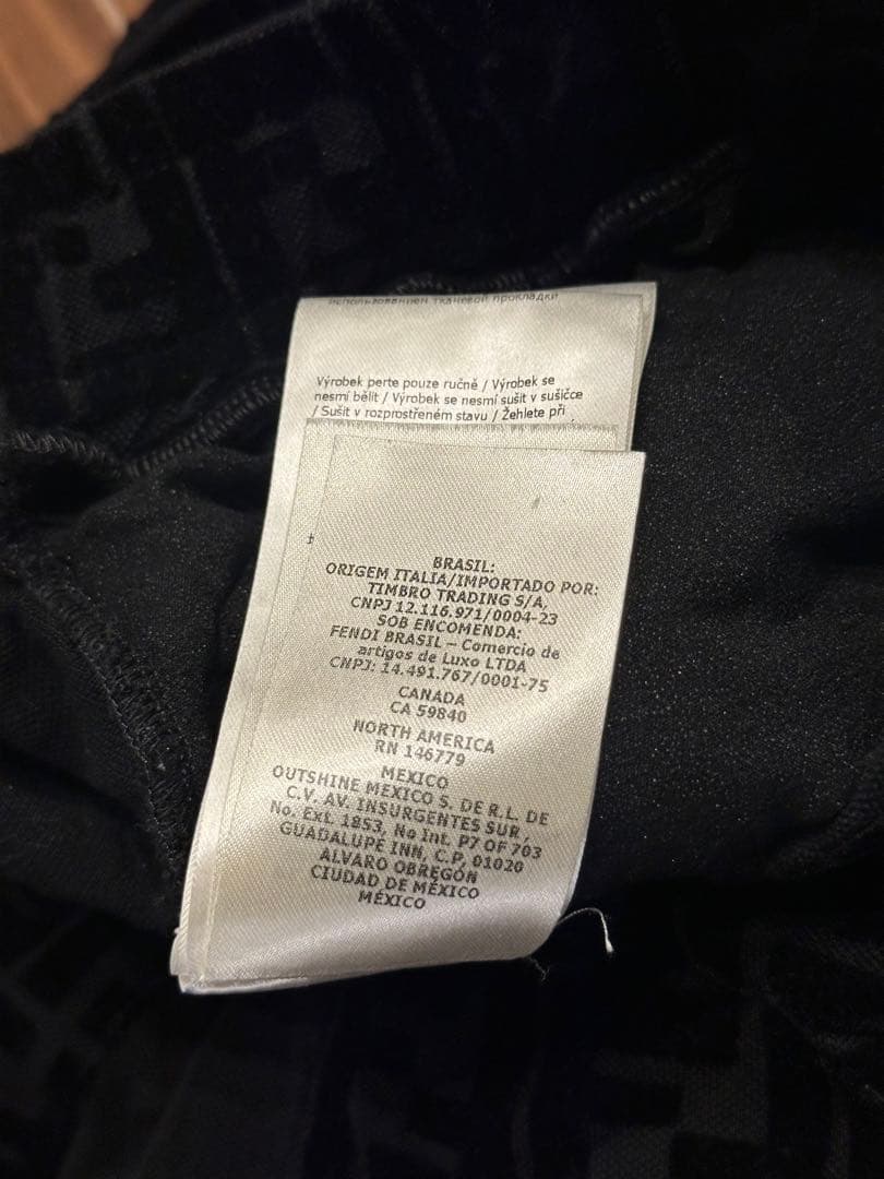 今月末出品終了 FENDIフェンディ　セットアップ　上（XS）下（44 S）