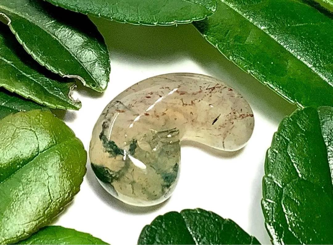 ✳絶品‼️佐渡の錦紅石『岩谷口五色勾玉』勾玉の最上位‼️ 2度と見る事はありません‼️