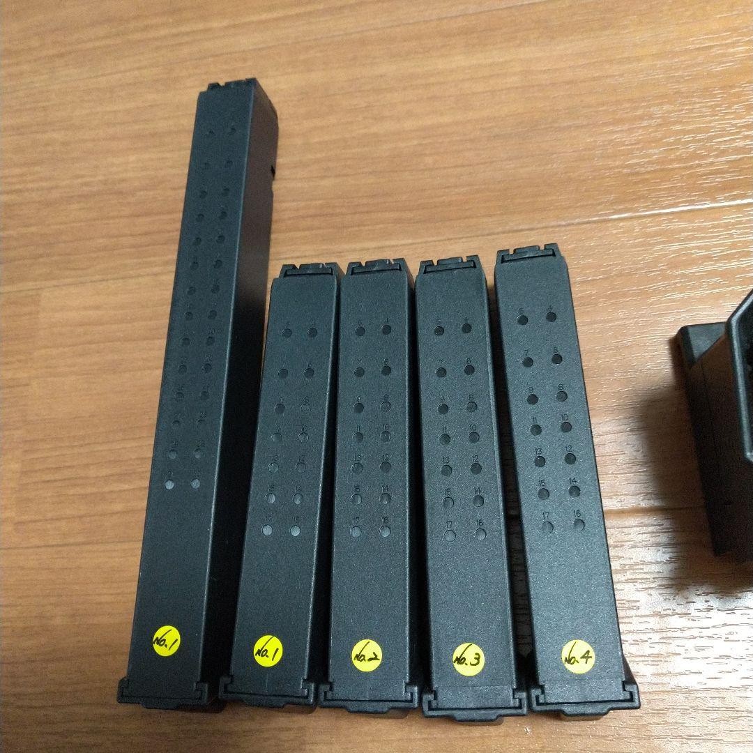 CAT製 ブラックPCCマガジン 5個セットとホルダー