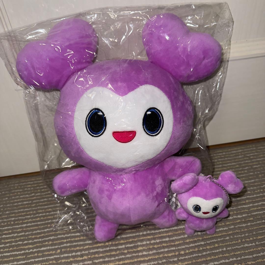 TWICE ラブリー サナ 初代