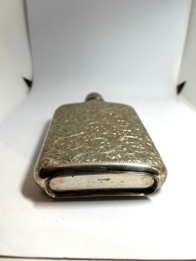 【彫金逸品】純銀製 SILVER 950 ヒップフラスコ 151g 唐草模様