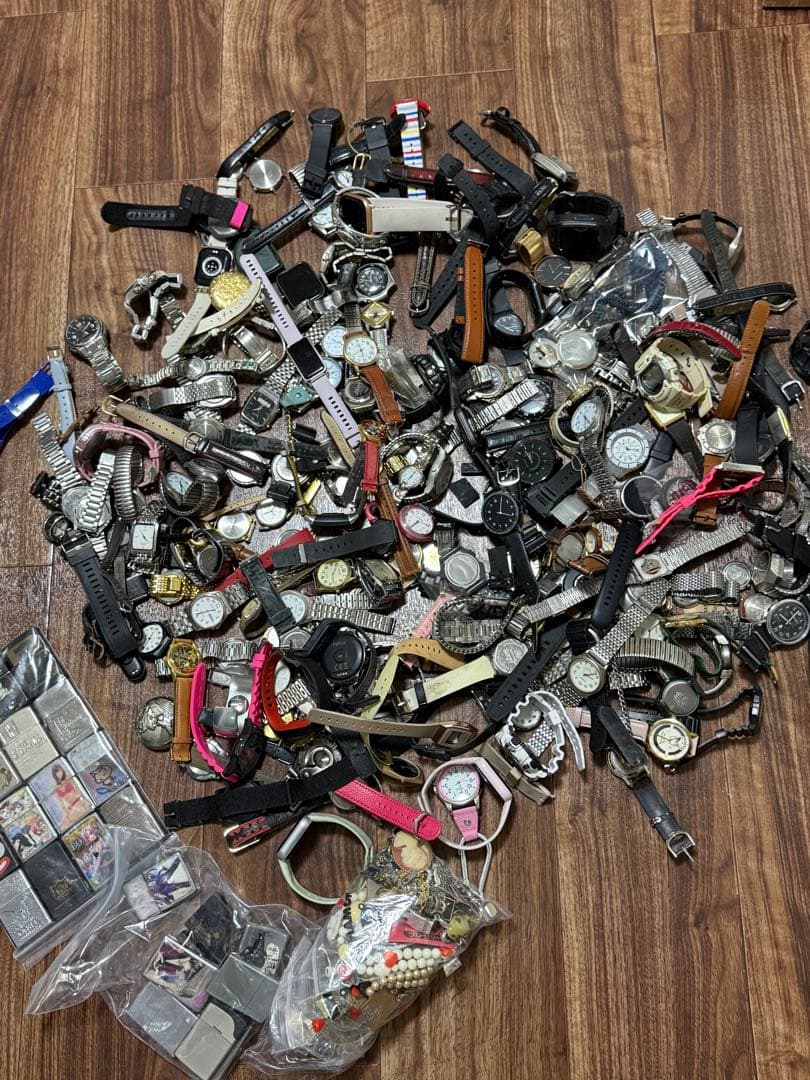 腕時計まとめてジャンク　ライター　と　アクセサリー