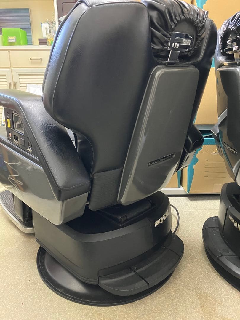 タカラベルモント理容椅子プライムハイテクノ オートリターン中古【デザイン違い】③