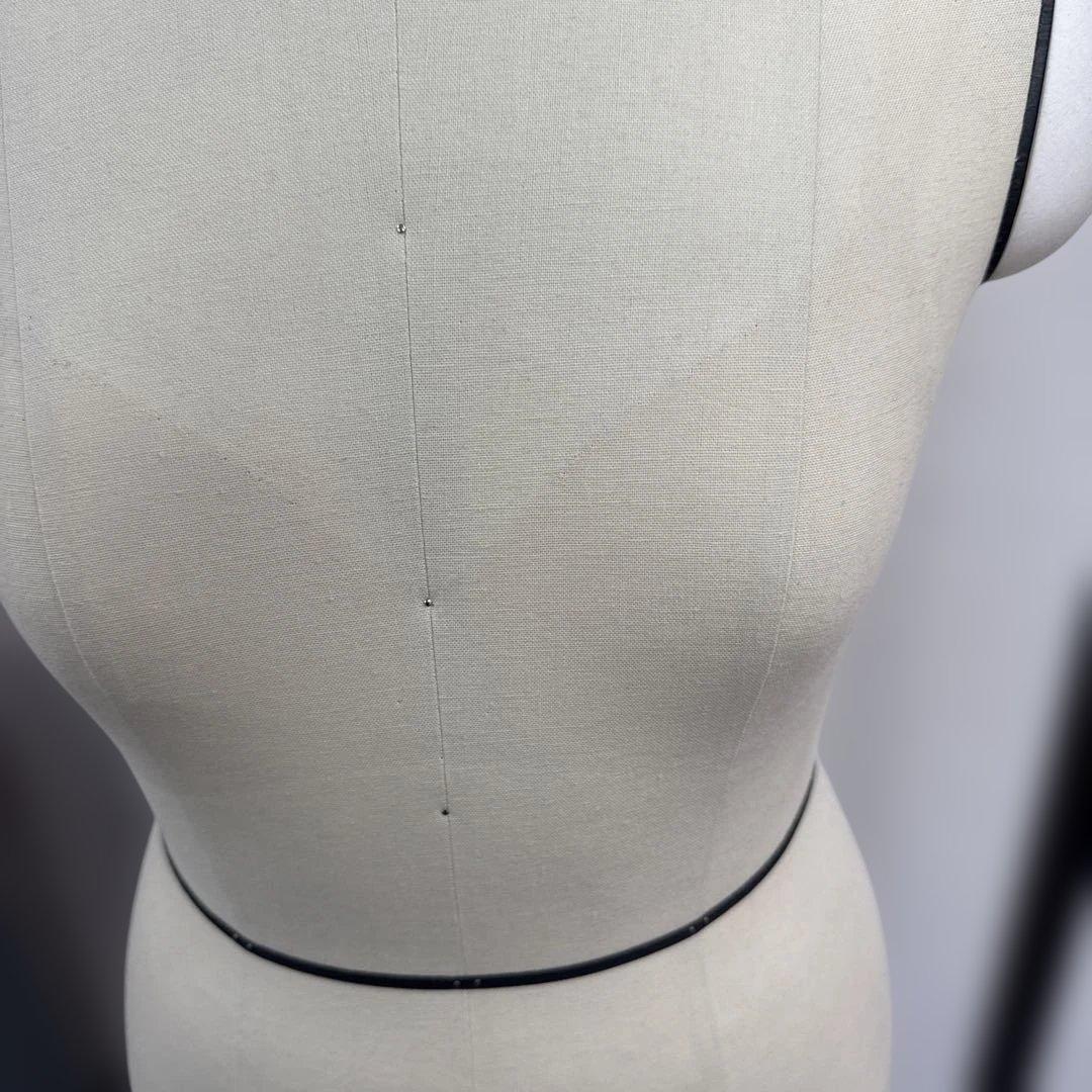 KIIYA Kypris 15BR マネキン、調整スタンド