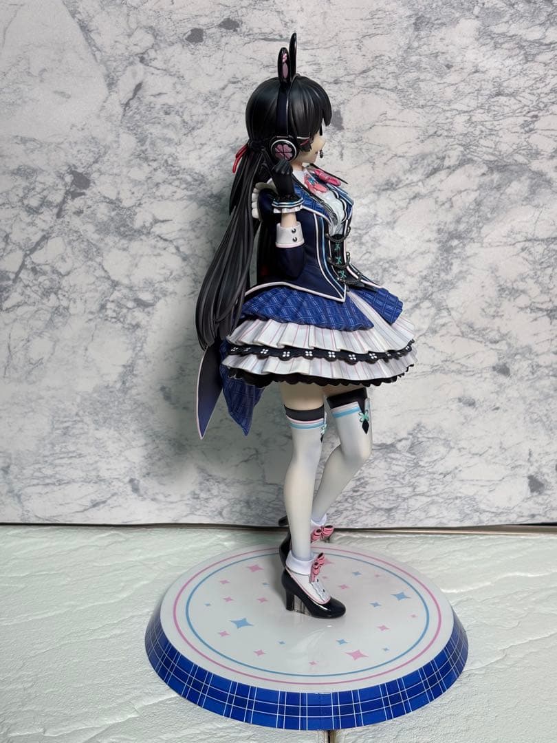 中古　にじさんじ　月ノ美兎　1/7スケールフィギュア デザインココ