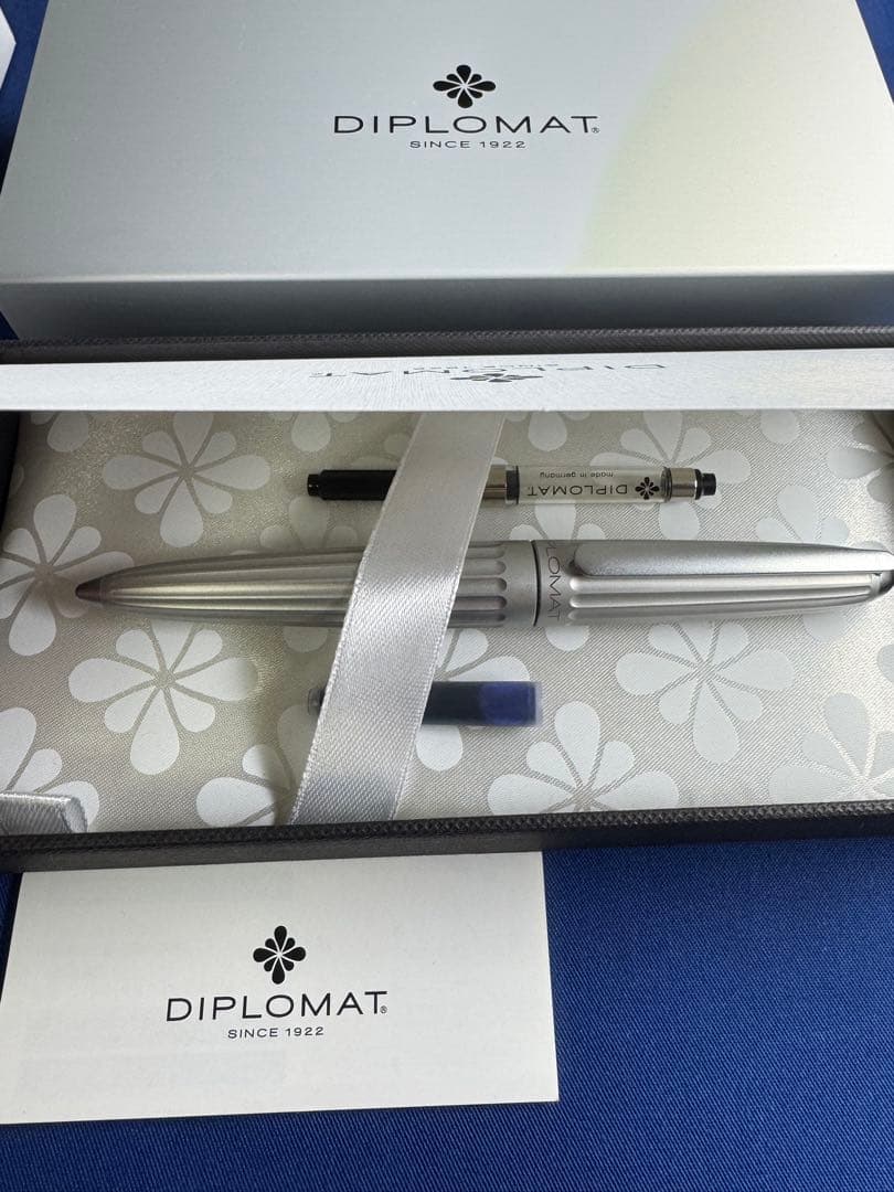 Diplomat アエロ 万年筆　14金 M