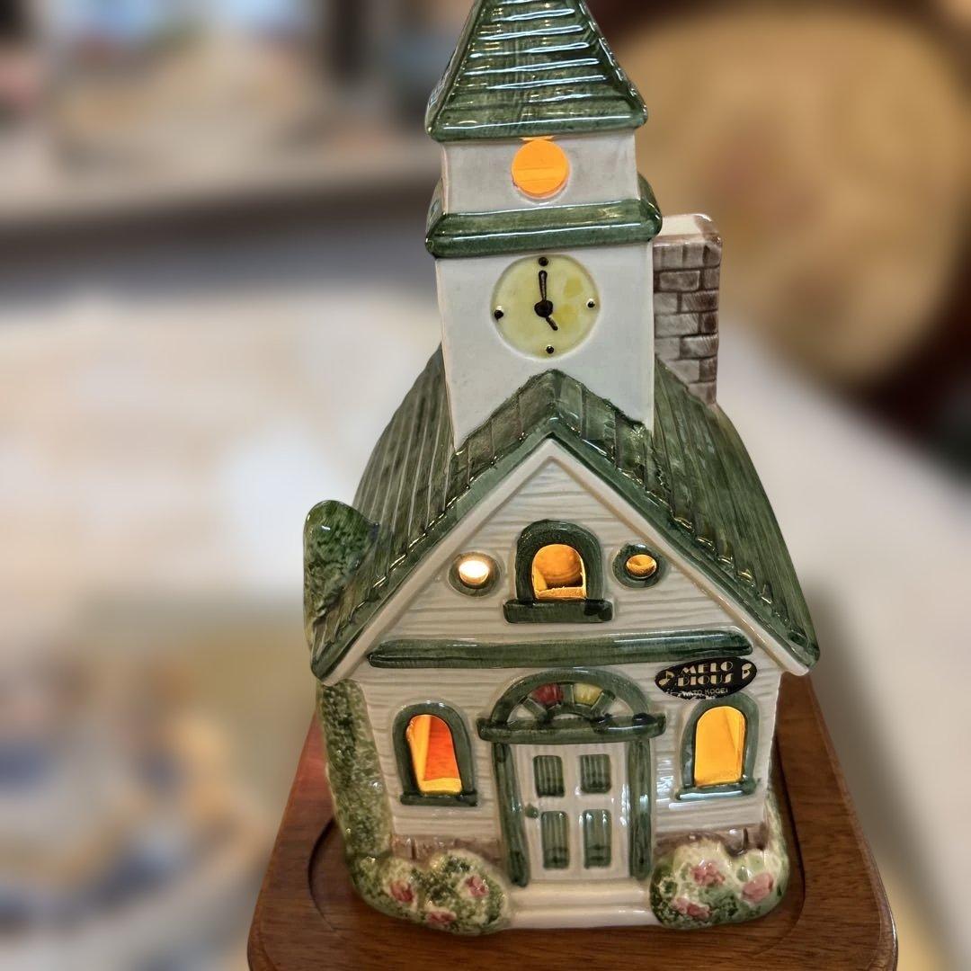 教会と聖歌隊のオブジェ