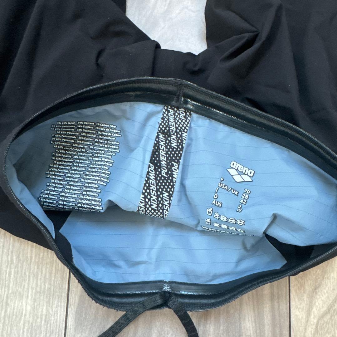 269.【美品】arena♡パワースキン　カーボンエア2♡メンズS 高速水着