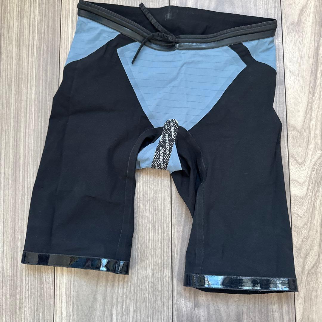 269.【美品】arena♡パワースキン　カーボンエア2♡メンズS 高速水着