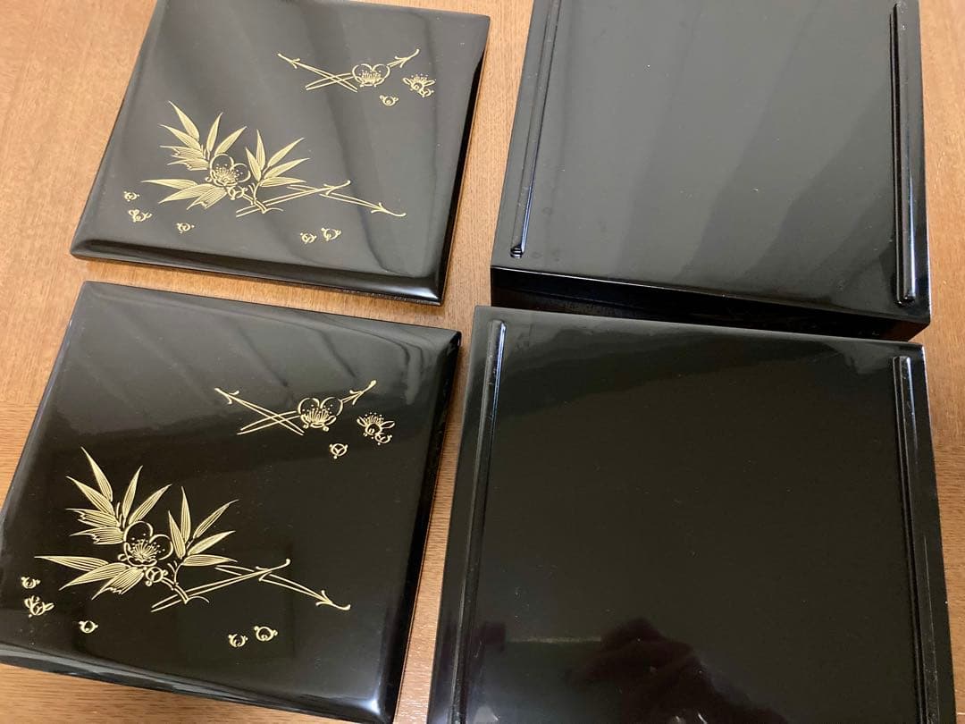 未使用新品 輪島塗 沈金彫 二段 重箱 松竹梅 桐箱付 漆塗り 金箔装飾 お正月