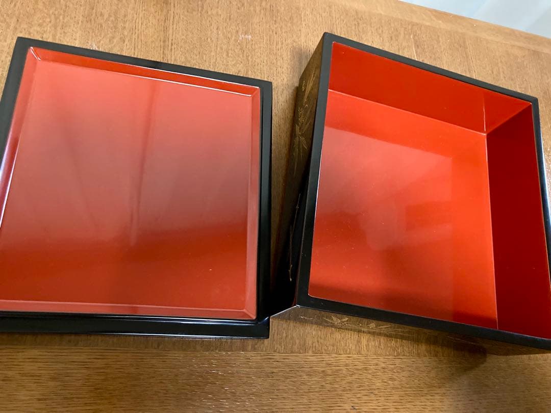 未使用新品 輪島塗 沈金彫 二段 重箱 松竹梅 桐箱付 漆塗り 金箔装飾 お正月