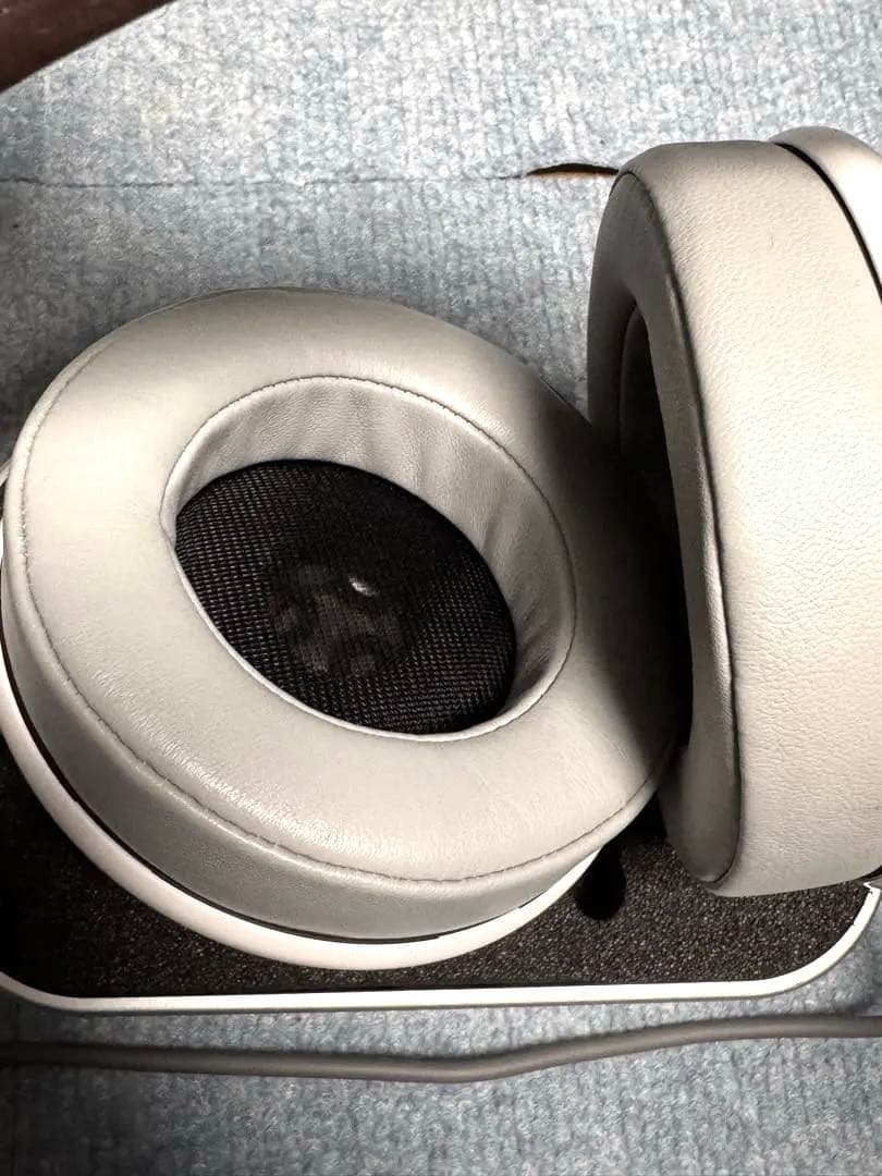 AKG K701 オープンバックヘッドフォン