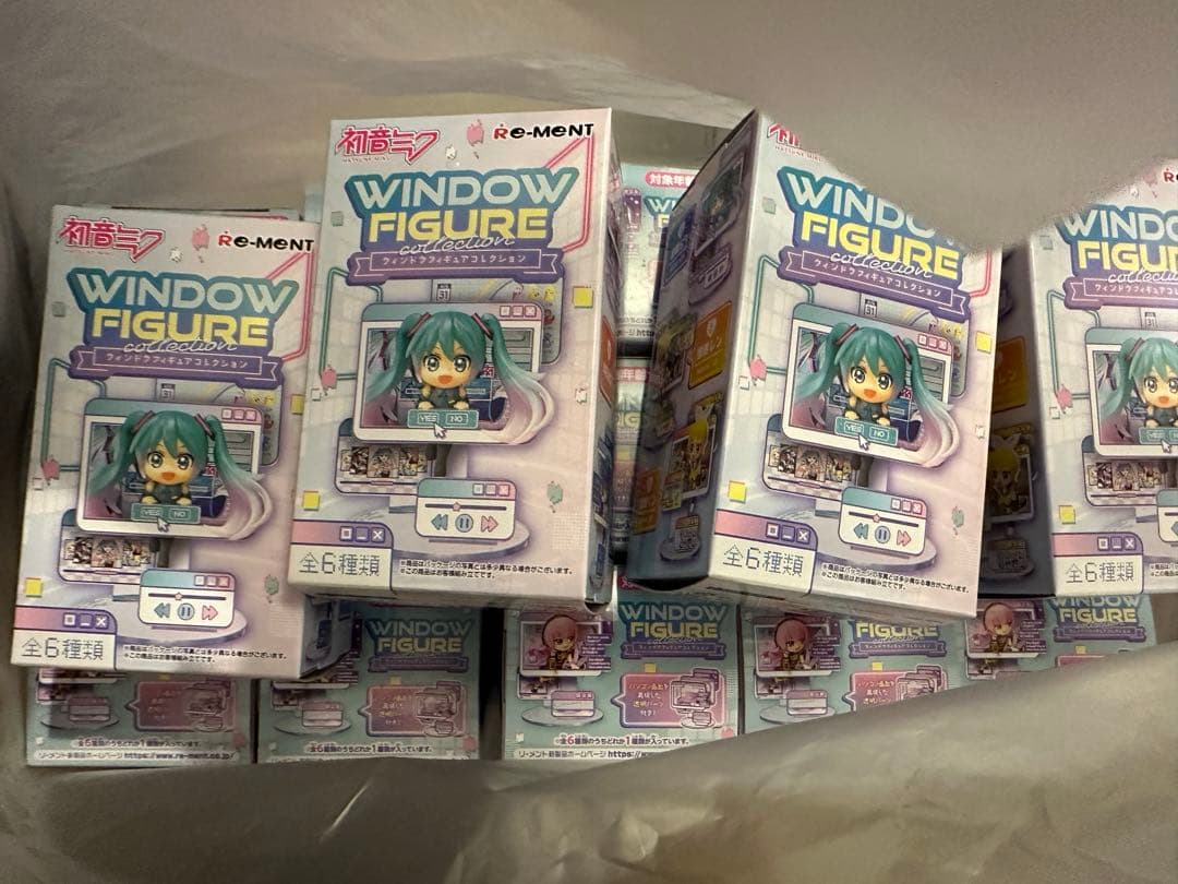 【新品未開封】初音ミク WINDOW FIGURE collection 34個