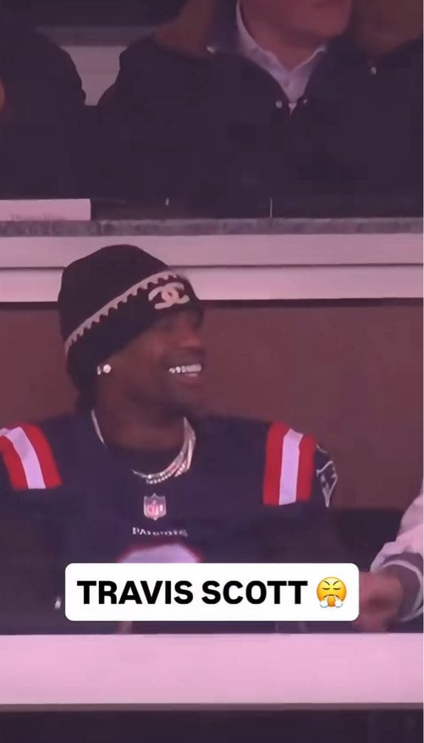 値下げ！新品未使用　シャネル　ニット帽　黒白　CCマーク 超希少