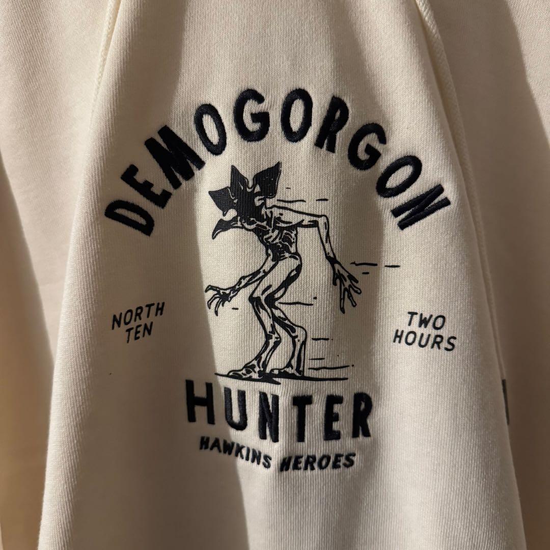 niko and... × Stranger things パーカー Lサイズ