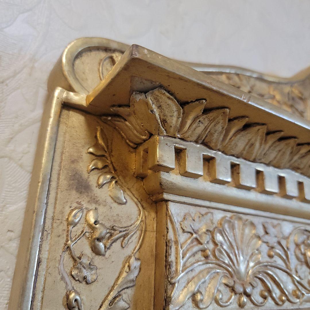 西洋アンティーク　ヴィンテージ　額縁　フレームのみ　金色の装飾額