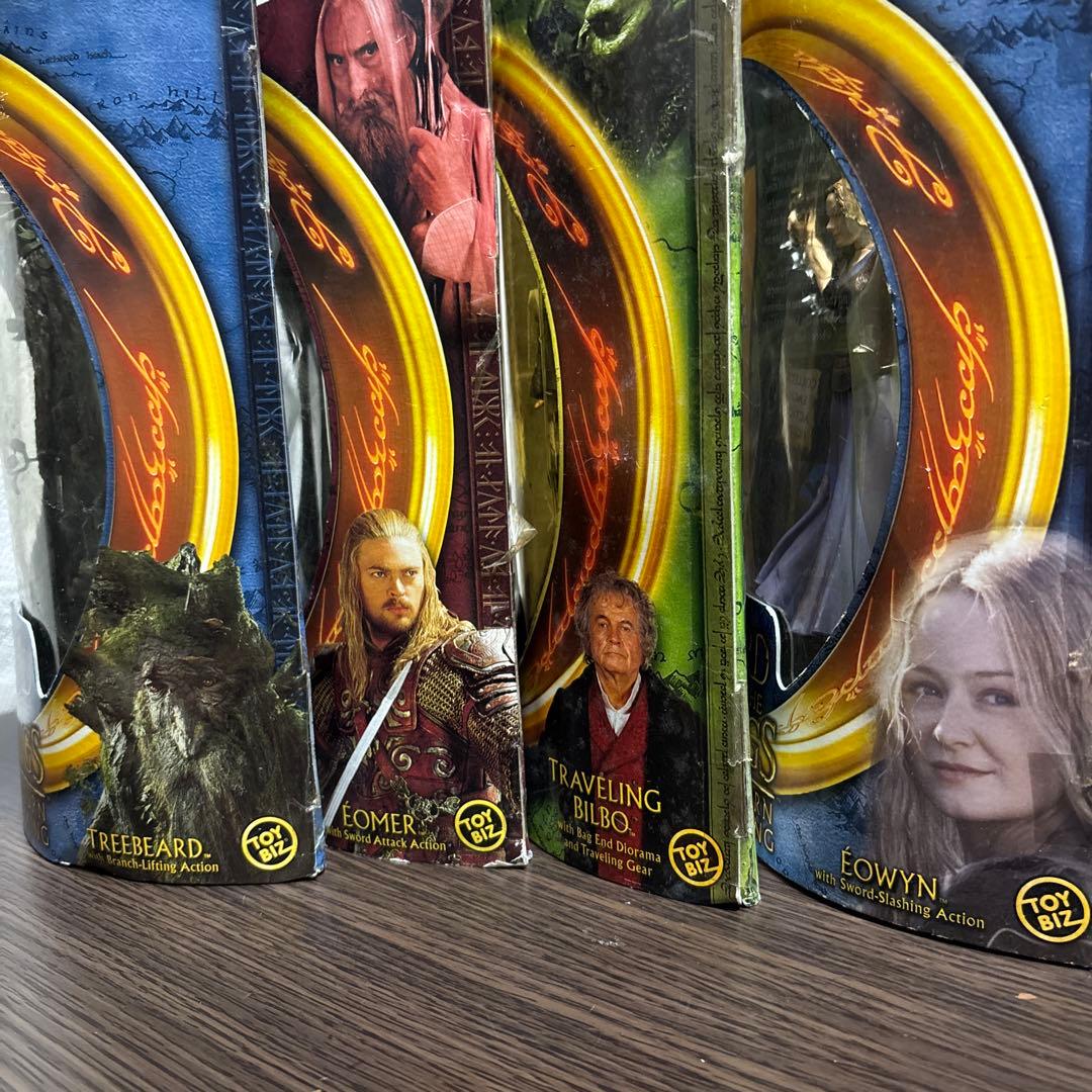 ロードオブザリング　フィギュア4つセット