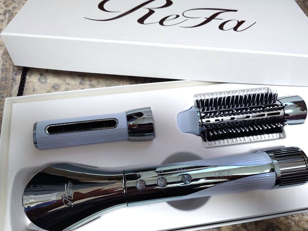 ♡1月末までお値引き♡リファ　ビューティーリセッター