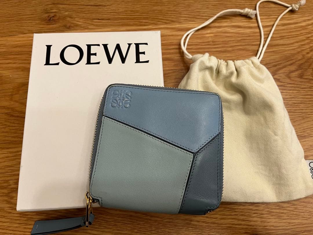 [miku(’-’*)♪ ] LOEWE 二つ折り財布