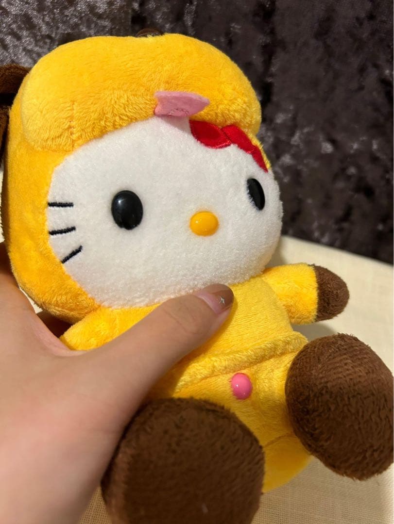ハローキティ 犬のフード付きぬいぐるみ